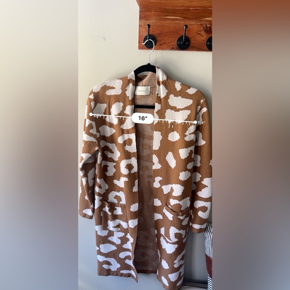 Animal Print Open Front Cardigan Small - Picture 9 of 11